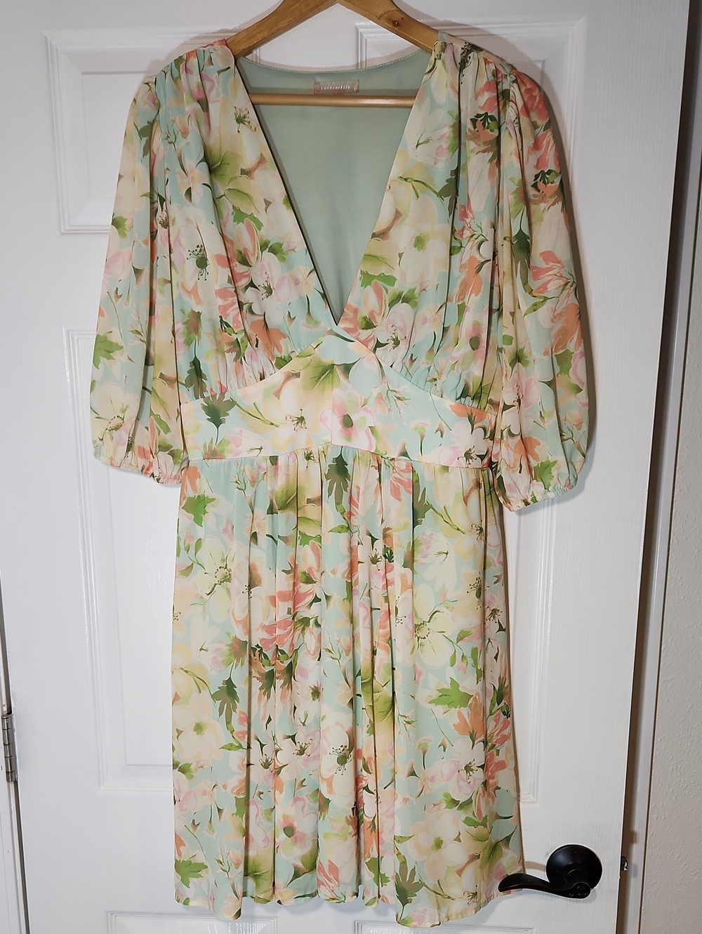 Pastel Floral V-Neck Midi Dress — Mint & Peach